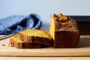 pumpkin-bread.jpg